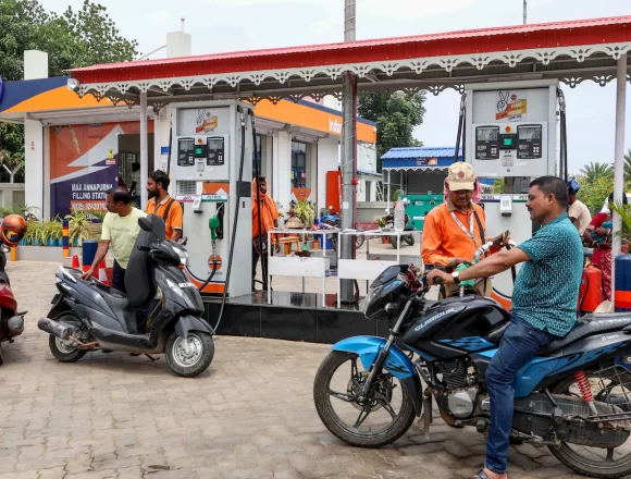 Fuel Prices Rise Again: Petrol and Diesel Rates Increased for Third Time in 10 Days Amid Global Crude Volatility
