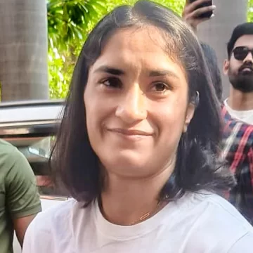 Delhi High Court Questions WFI Over Vinesh Phogat’s Omission From 2026 Asian Games Squad