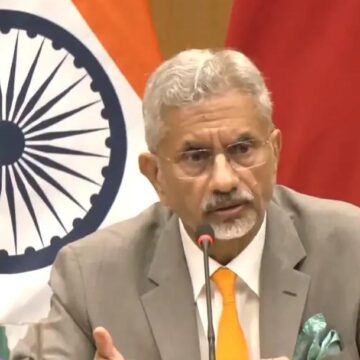 Jaishankar Engages Trinidad and Tobago PM in High-Level Talks to Deepen Strategic and Developmental Cooperation