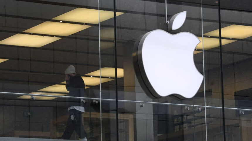 Apple Seeks U.S. Approval to Source Advanced Chips from Blacklisted Chinese Supplier Amid Growing AI Competition