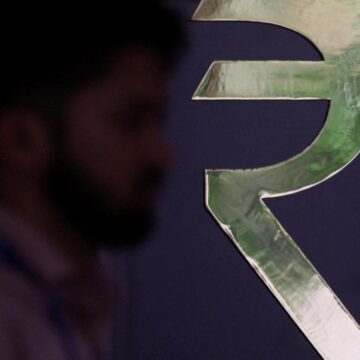 Rupee Slips 7 Paise to 94.58 Against US Dollar in Early Trade Amid Weak Market Sentiment