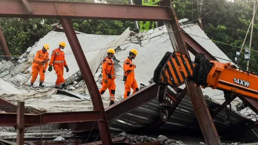 Kolkata Warehouse Collapse Death Toll Reaches 11; Chief Minister Alleges Corruption Behind Faulty Building Approval