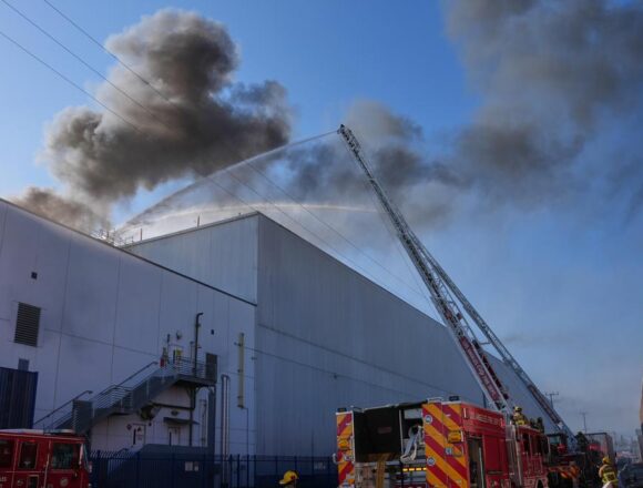 California_Warehouse_Fire_59853 Los Angeles Declares Emergency as Toxic Smoke From Massive Warehouse Fire Raises Public Health Concerns