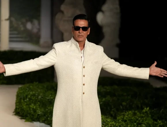 Akshay Kumar Earns Massive Returns as He Sells Two Mumbai Flats for ₹7.10 Crore
