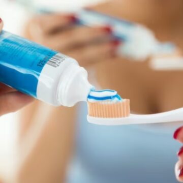 Skipping Night-Time Brushing May Raise Heart Disease Risk, Health Experts Warn