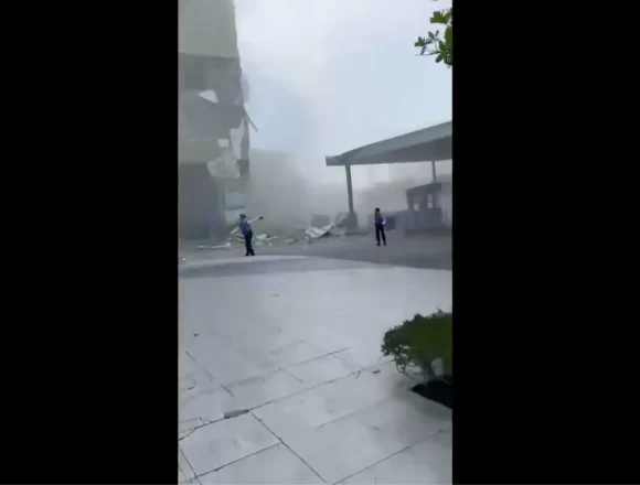 dffa2bf5105ba1b48f4537e0f563368fbcd545e7a8c61e0c64777a40bff69f1d Powerful 7.8-Magnitude Earthquake Strikes Philippines, Leaving Dozens Dead and Triggering Tsunami Warnings