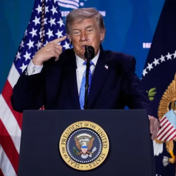 Trump Labels Communism America’s Greatest Threat Since World Wars and 9/11, Intensifies Attack on Democratic Progressives