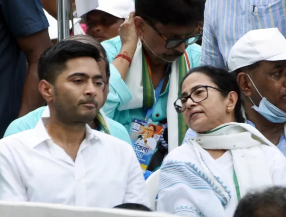 TMC Faces Deepening Internal Rift as Mamata Banerjee Expels Two MLAs Amid Assembly Signature Controversy