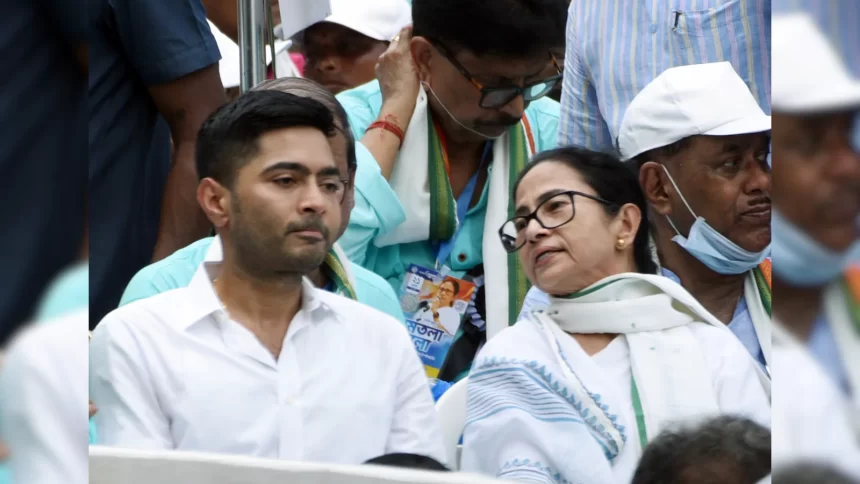 emf5fr54_mamata-banerjee-abhishek-banerjee_625x300_31_October_25 TMC Faces Deepening Internal Rift as Mamata Banerjee Expels Two MLAs Amid Assembly Signature Controversy