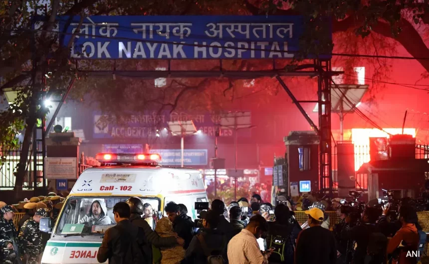 grm7qbi8_delhi-ambulance_625x300_24_March_25 Hospital Ordered to Pay ₹15 Lakh After Ambulance Delay Leads to Woman’s Death, Consumer Panel Finds Negligence