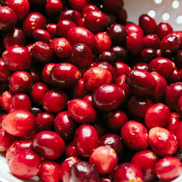 Cranberries and Gut Health: Gastroenterologist Explains the Benefits, Risks, and Best Ways to Include Them in Your Diet