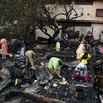 images (44) Elderly Man Dies in Late-Night Blaze at Bandra Residential Building; Firefighters and Wife Injured During Rescue Operation