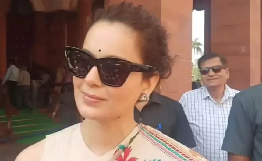 ltbo6ltg_kangana-ranqaut-_625x300_03_April_25 Kangana Ranaut Opens Up About Isolation in Bollywood: ‘People from the Film Industry Don’t Even Message Me’