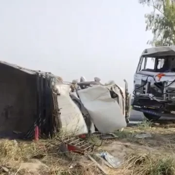 Eight Killed in Devastating Truck and Pickup Van Collision on Jharkhand Highway