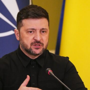 qrAvLa0g Poland Revokes Highest State Honour Awarded to Zelenskyy Amid Growing Historical and Diplomatic Tensions