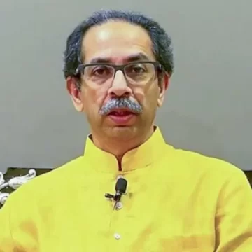 Shiv Sena (UBT) Faces Fresh Turmoil as Rebel MPs Head to Delhi Amid Speculation of Separate Parliamentary Group