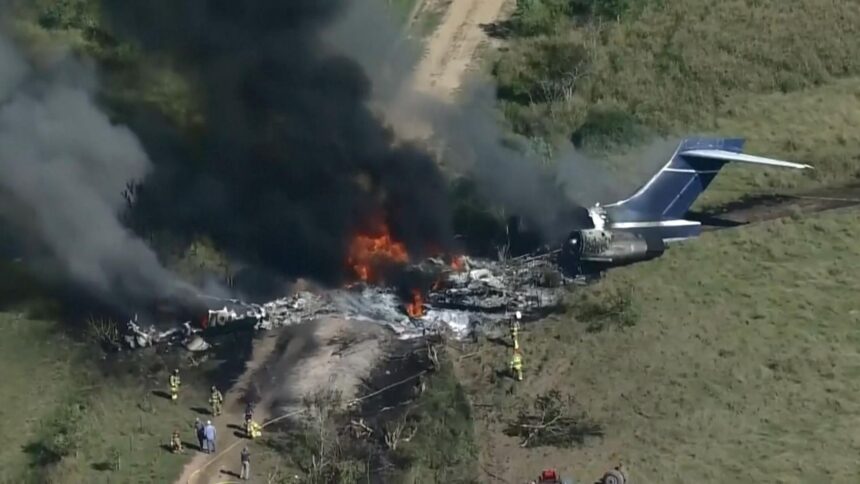 skynews-texas-plane-crash-houston_5552265 Dramatic Rescue Attempt Captured on Video After Aircraft Bursts Into Flames Following Texas Crash