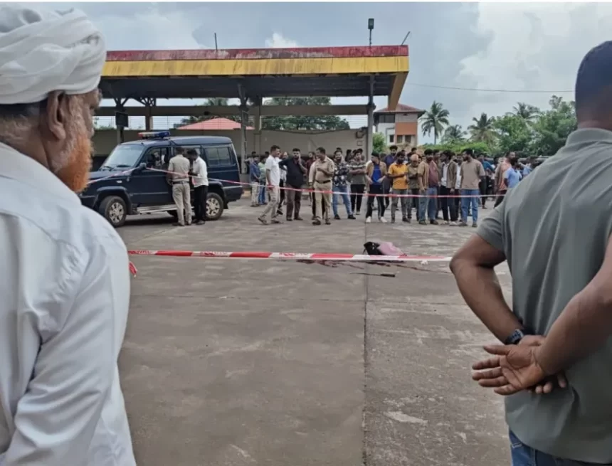 Woman Fatally Attacked at Karnataka Bus Stand; Police Launch Manhunt for Suspected Assailant