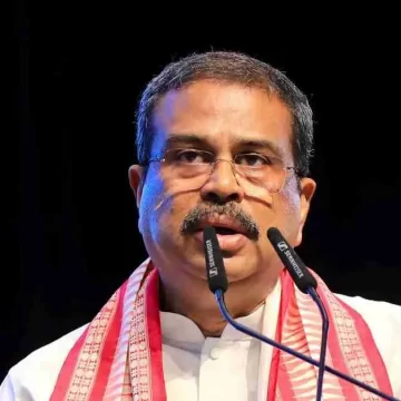 1784688731-6556 Dharmendra Pradhan Steps Down as Union Education Minister Amid NEET-UG Row, Warns Against “Anti-National” Exploitation