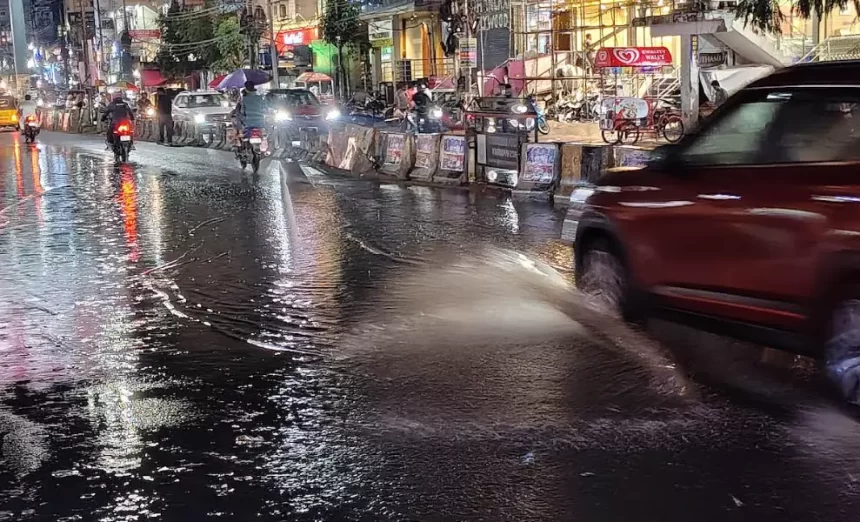 2049292-rain Heavy Rainfall Sweeps Telangana as IMD Issues Weather Alert Amid Monsoon Activity