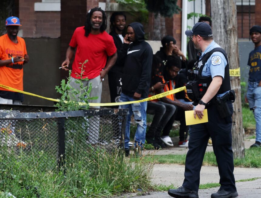 240705-chicago-shooting-mb-0845-17008e Chicago Mass Shooting Leaves Five Dead, Several Injured as Police Intensify Investigation