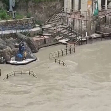 ANI-20260702012103 Heavy Rain Pushes Rivers Toward Warning Levels in Uttarakhand’s Rudraprayag, Authorities Activate Emergency Preparedness