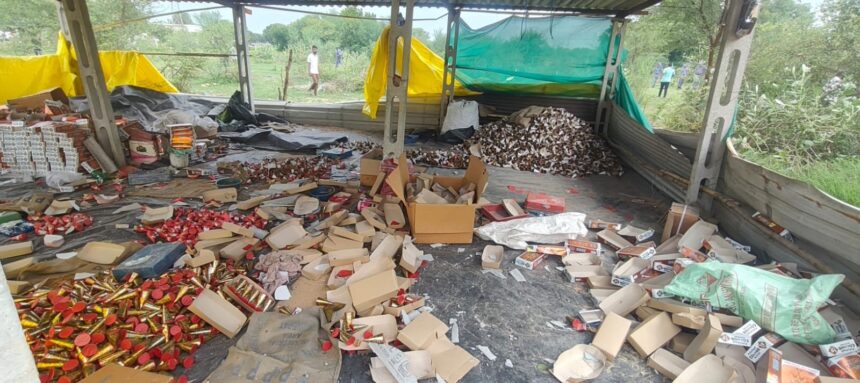 HNgfmpYakAAj0JH Eight Killed, At Least 10 Injured After Massive Fire Rips Through Firecracker Manufacturing Unit Near Ahmedabad
