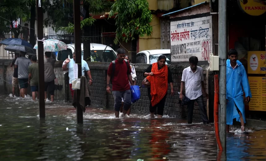 Mumbai-rain-waterlogging-Express-photo-by-Akash-Patil-2 Mumbai Braces for Intense Rain as IMD Issues Orange Alert; Thane and Palghar Face Red Alert