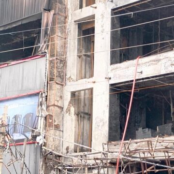 Major Blaze Destroys Electronics Worth Lakhs at Multi-Storey Showroom in Delhi’s Janakpuri