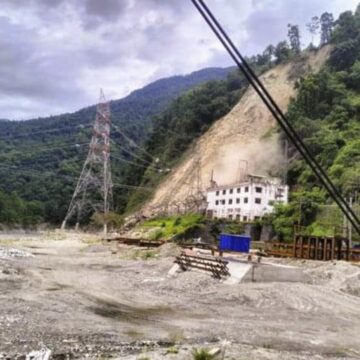 PTI08_20_2024_000296B Sikkim Landslide Tragedy: Eight Dead, 19 Feared Trapped Inside Teesta Hydropower Tunnel as Rescue Efforts Continue
