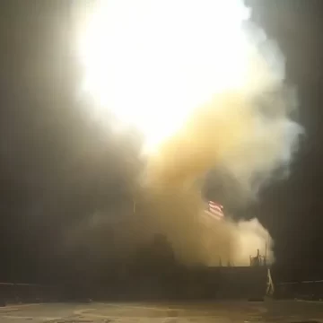 US-2-13 US-Iran Conflict Enters Seventh Night as Airstrikes Intensify, Raising Fears Over Strait of Hormuz and Global Energy Security