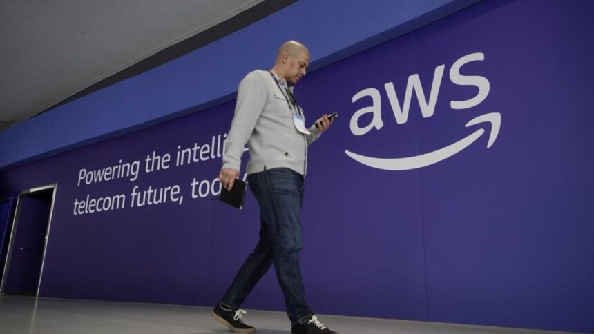 Amazon Surpasses Market Expectations as Cloud Business and AI Investments Drive Strong Growth