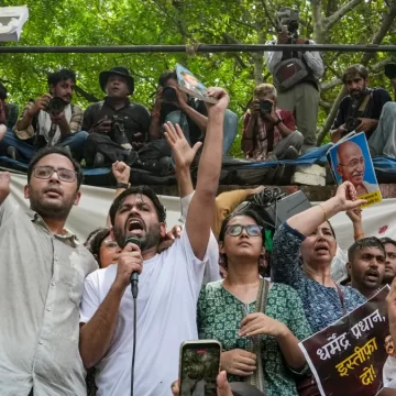 dipke-protest-6 CJP’s ‘Chalo Sansad’ Protest Intensifies as Sonam Wangchuk Sets Conditions to End Hunger Strike Amid Heavy Security in Delhi