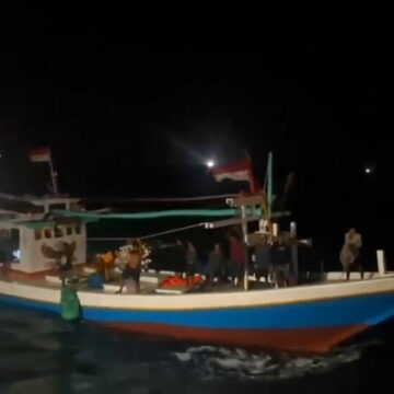 download Indonesia Launches Massive Search After Passenger Boat Sinks, Leaving 20 Missing