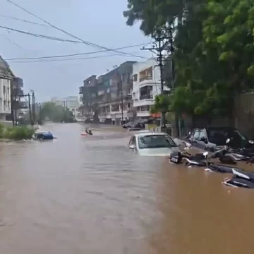 Gujarat’s Valsad Records Exceptional Rainfall, Umergam Logs 1,064 mm in 24 Hours