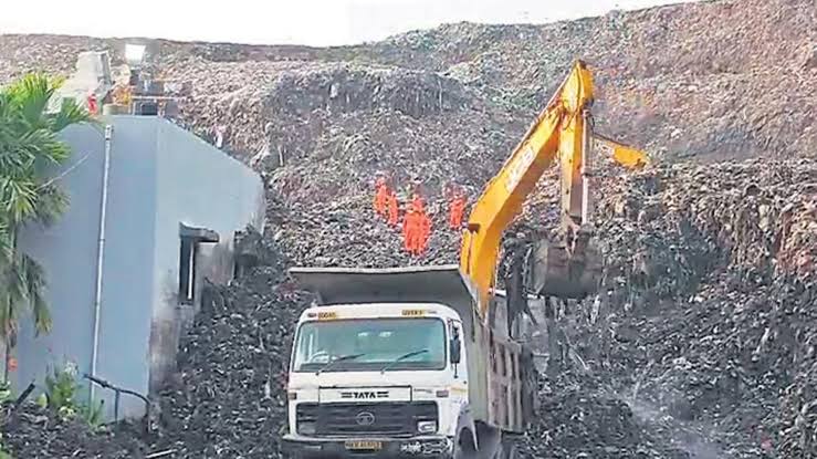 images (10) Pune Garbage Dump Collapse: Rescue Teams Battle Time as Eight Workers Remain Trapped After More Than 55 Hours