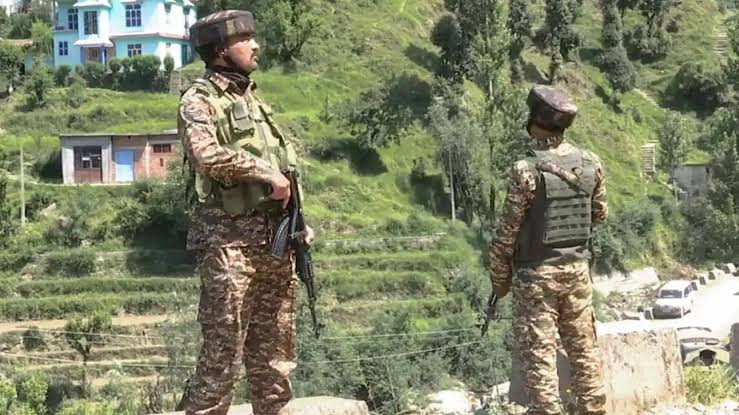 images (10) Rifle Snatching Bid in Jammu and Kashmir’s Doda Leaves One Dead, Three SOG Personnel Injured