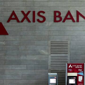 images (18) Axis Bank Delivers Robust Q1 Performance as Net Profit Climbs 23% to ₹7,114 Crore