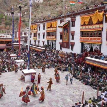 Ladakh to Establish Autonomous Hill Councils Across All Seven Districts Under Article 371 Framework