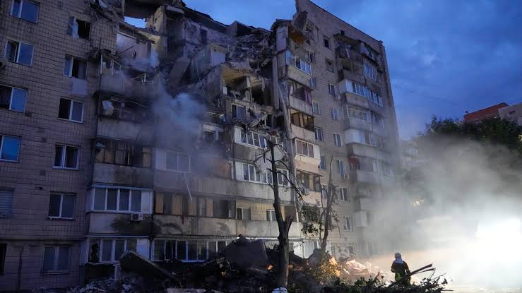 images (35) Russia Launches Massive Missile and Drone Assault on Kyiv, Causing Widespread Damage and Civilian Casualties