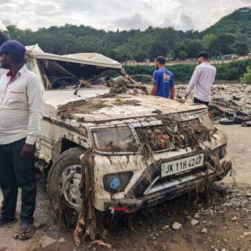 images (37) Heavy Rains Trigger Landslides and Flash Floods Across India, 22 Dead in Multiple States