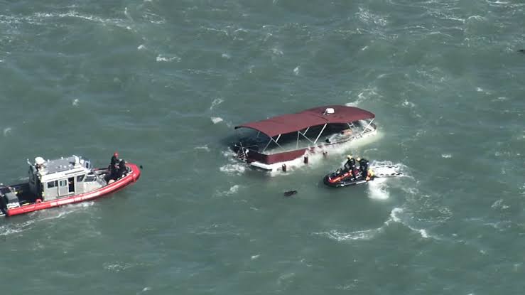 images (42) San Francisco Boat Tragedy Near Alcatraz Leaves One Dead, Two Missing as Massive Search Continues