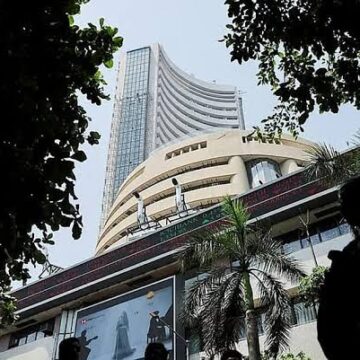 images (47) Indian Stock Markets Open Higher as Foreign Investor Buying and Banking Stocks Lift Sentiment