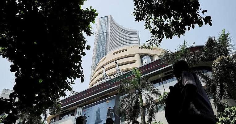 images (47) Indian Stock Markets Open Higher as Foreign Investor Buying and Banking Stocks Lift Sentiment