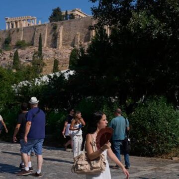 images (51) Man Arrested After Tourists Stabbed Near Athens’ Acropolis in Daylight Attack