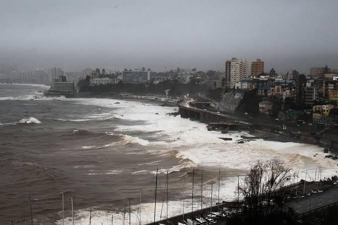 images (56) Chile Declares Emergency as Torrential Rains Kill 10 and Leave More Than 1,000 Homes Damaged