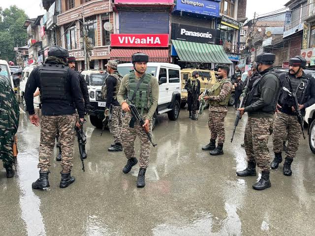 images (67) Policeman Killed in Terror Attack on Security Party in Jammu and Kashmir’s Anantnag