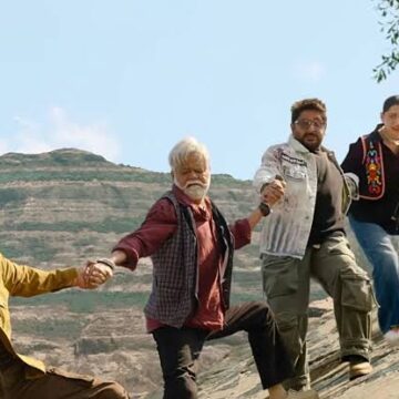 images (7) Dhamaal 4 Review: A Familiar Treasure Hunt That Struggles to Deliver Genuine Comedy