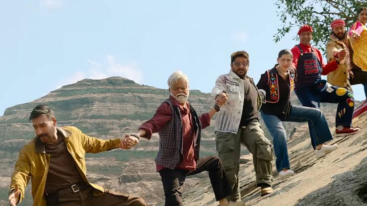images (7) Dhamaal 4 Review: A Familiar Treasure Hunt That Struggles to Deliver Genuine Comedy