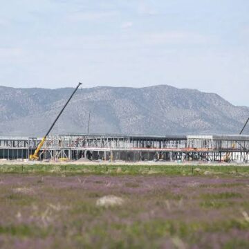images (76) Meta Announces C$13 Billion AI Data Center in Alberta, Marking Major Expansion into Canada